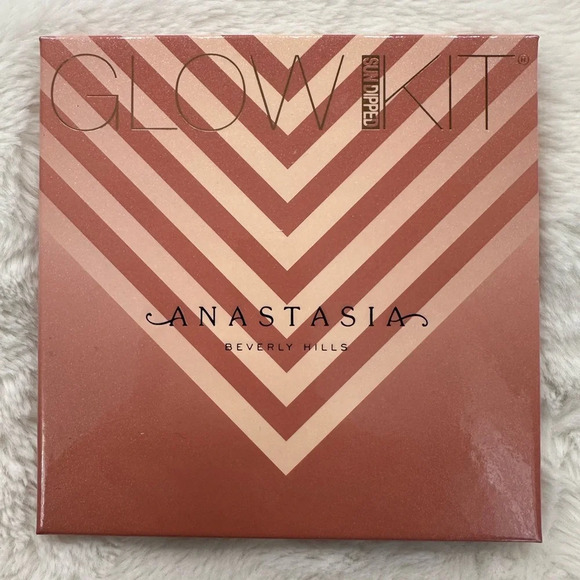 ANASTASIA BEVERLY HILLS - GLOW KIT in SUNDIPPED - Picture 3 of 5